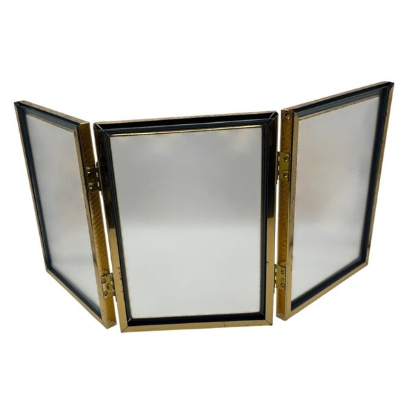 Vintage Gold-Tone Folding Triple Picture Frame With Beaded Edge 5x7 C130 - Picture 2 of 6